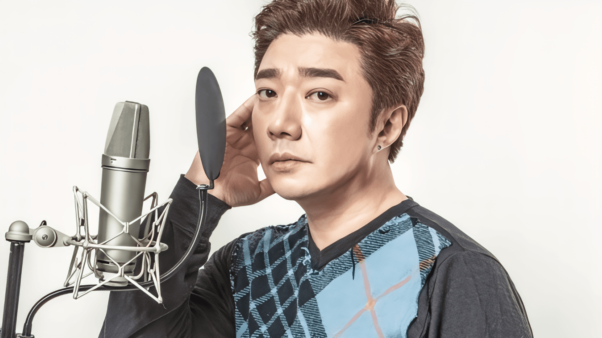 Singer Bae Ki-sung Opens Up About Transforming from Stone-Cold Husband to Loving Partner