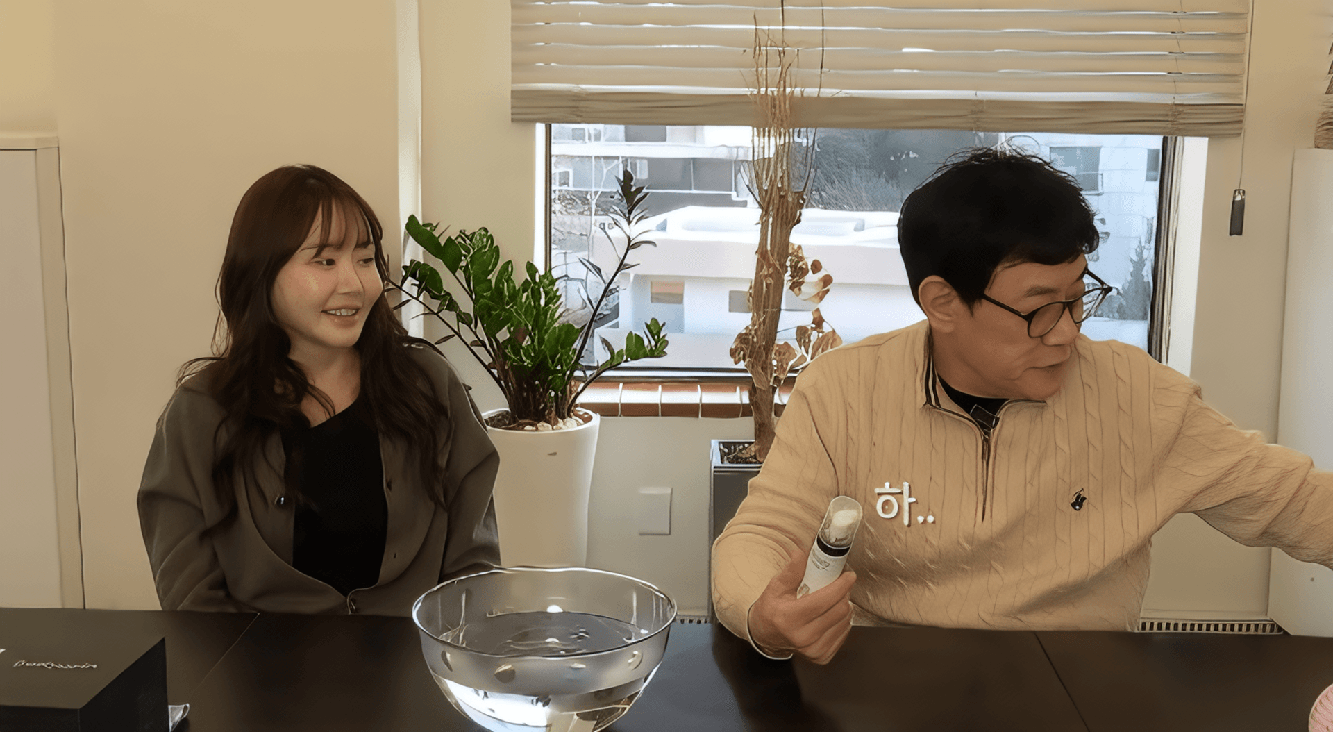 Lee Kyung-kyu Enlists Top Chef to Rescue Daughter's Kitchen Skills