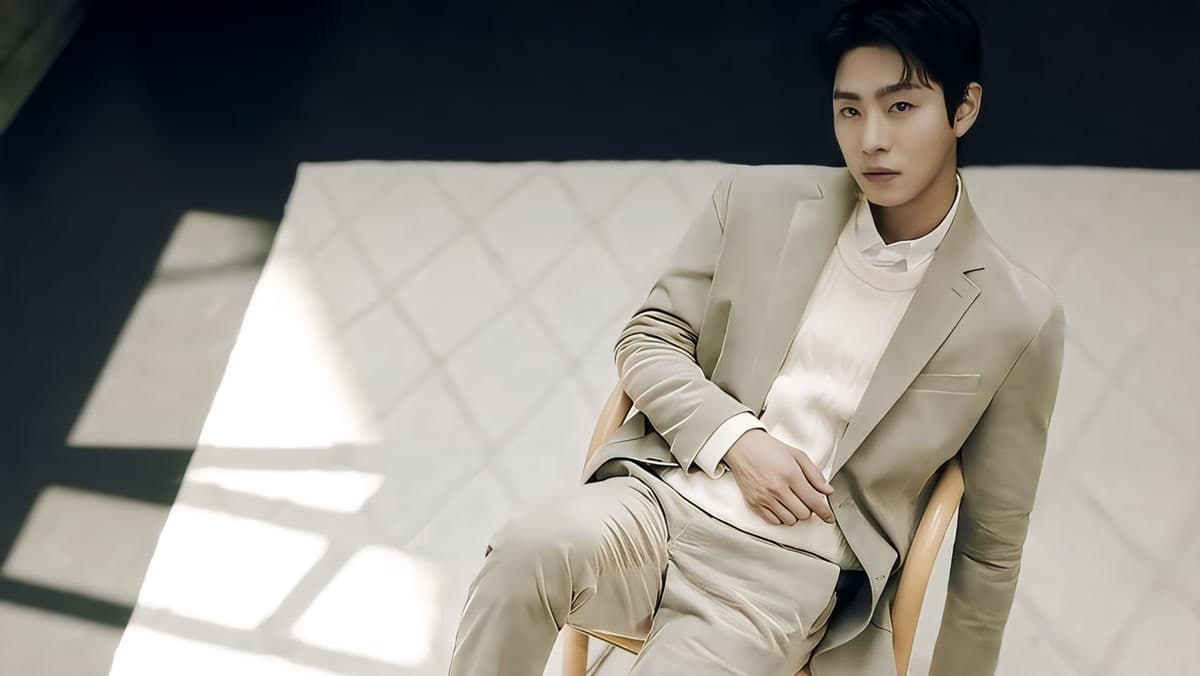 Ahn Hyo-seop Wins the Oscars — With a Portable Fan