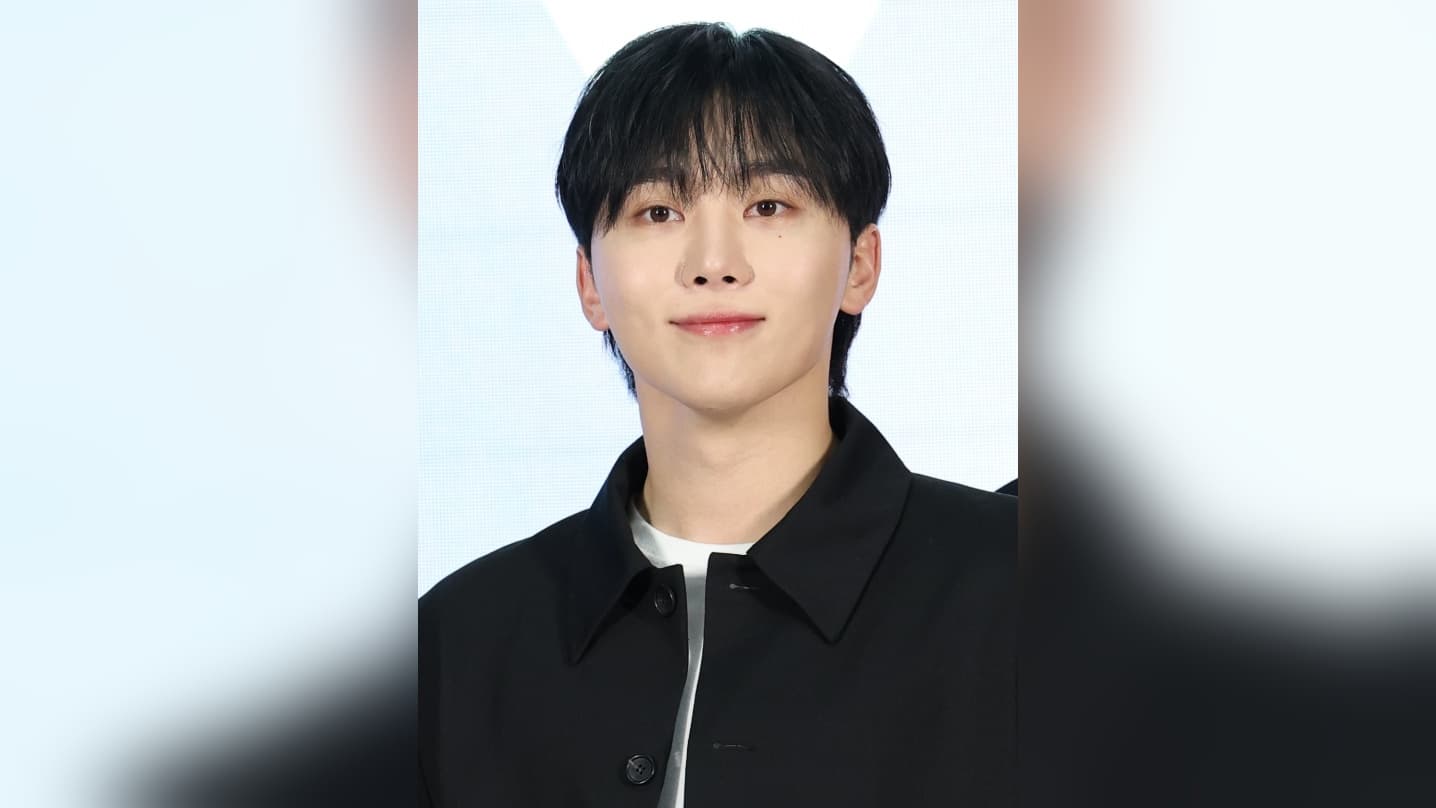 Actor Park Jung-min Was Watching Over Seventeen Since Their Debut — And He Finally Said It Out Loud
