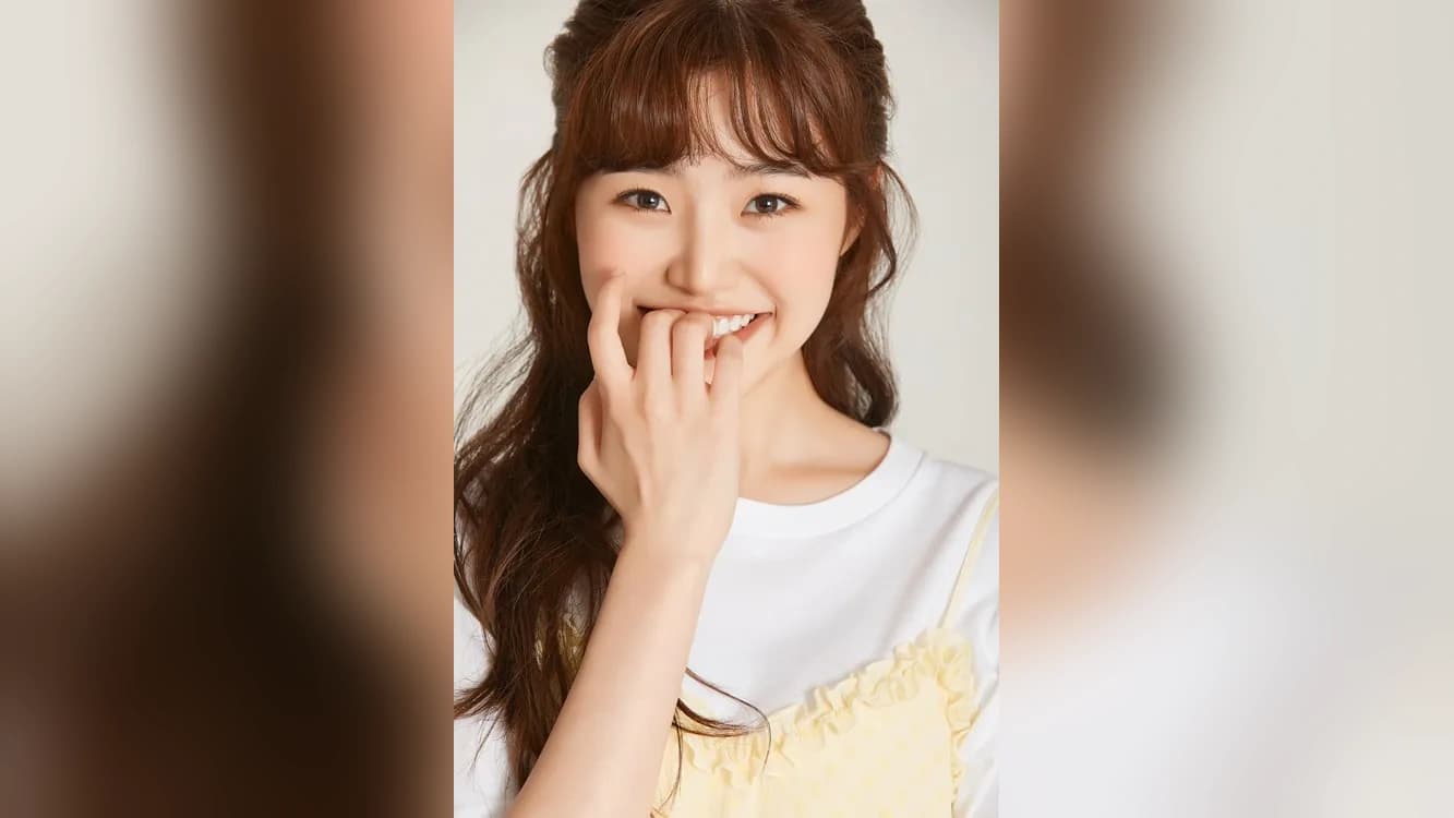 Choi Ji-su's G-Dragon Photocard Factory Nightmare Left Her Seeing Mint Green for Days