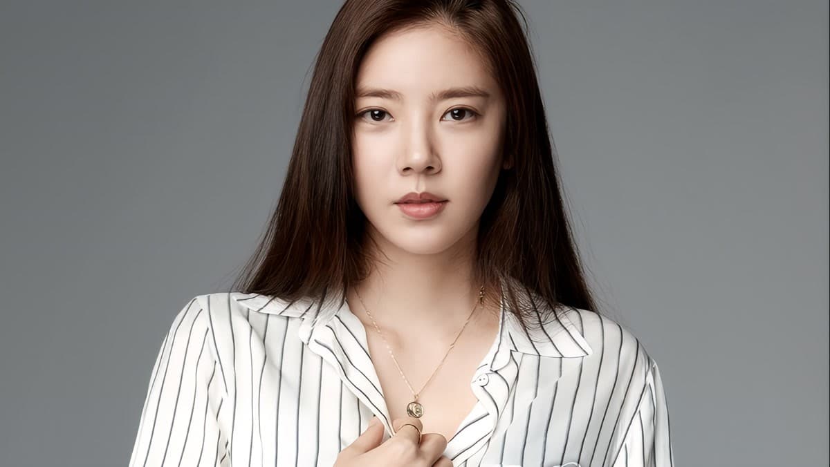Son Dam-bi Reveals Her Mom Shaved Her Head for Missing a 6PM Curfew
