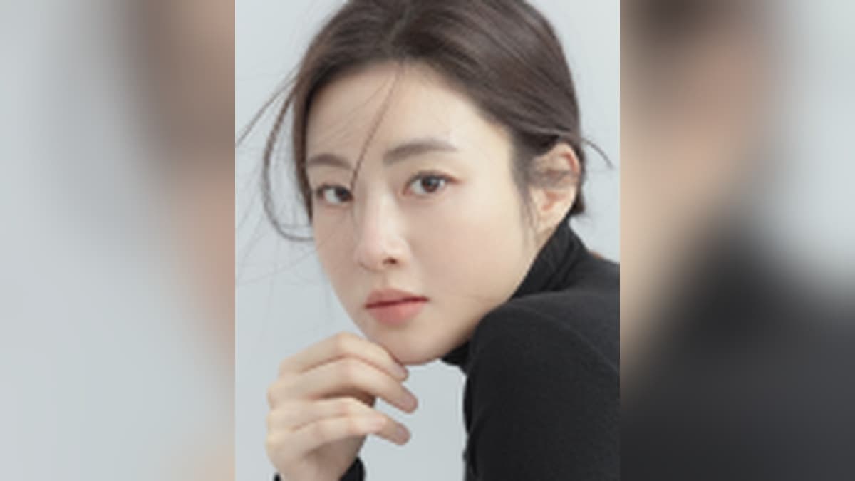 Kang Sora