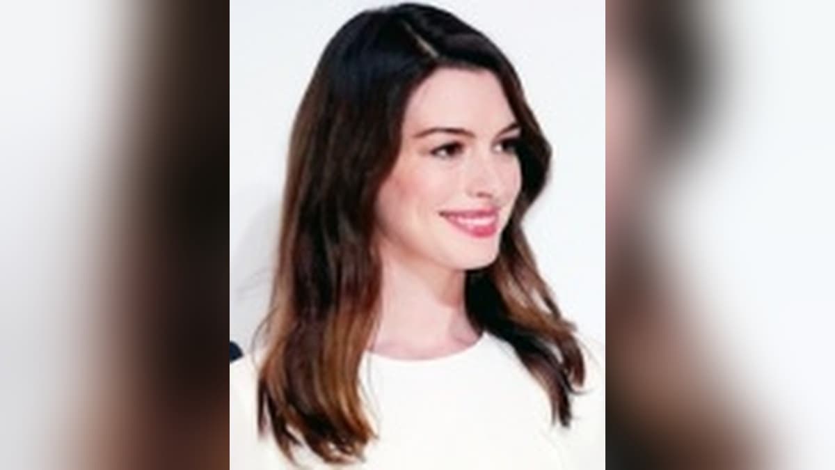 Anne Hathaway