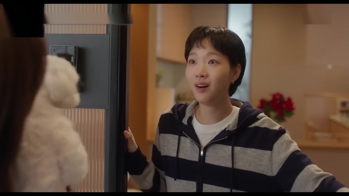 Kim Go Eun Couldn't Stop Laughing After Her Own Stunt