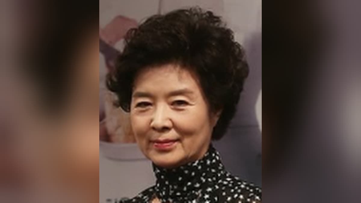Yoon Mira