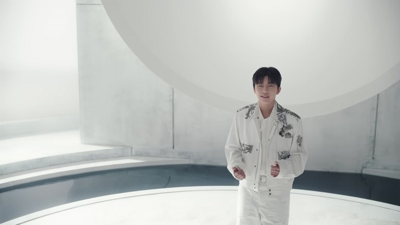 The Trot King Who Out-Streamed BTS Just Set Another Record