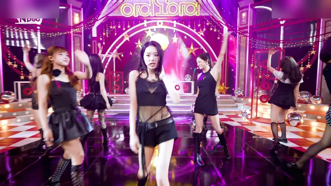 Fans Tear Up Over I.O.I’s 10th Anniversary Stage