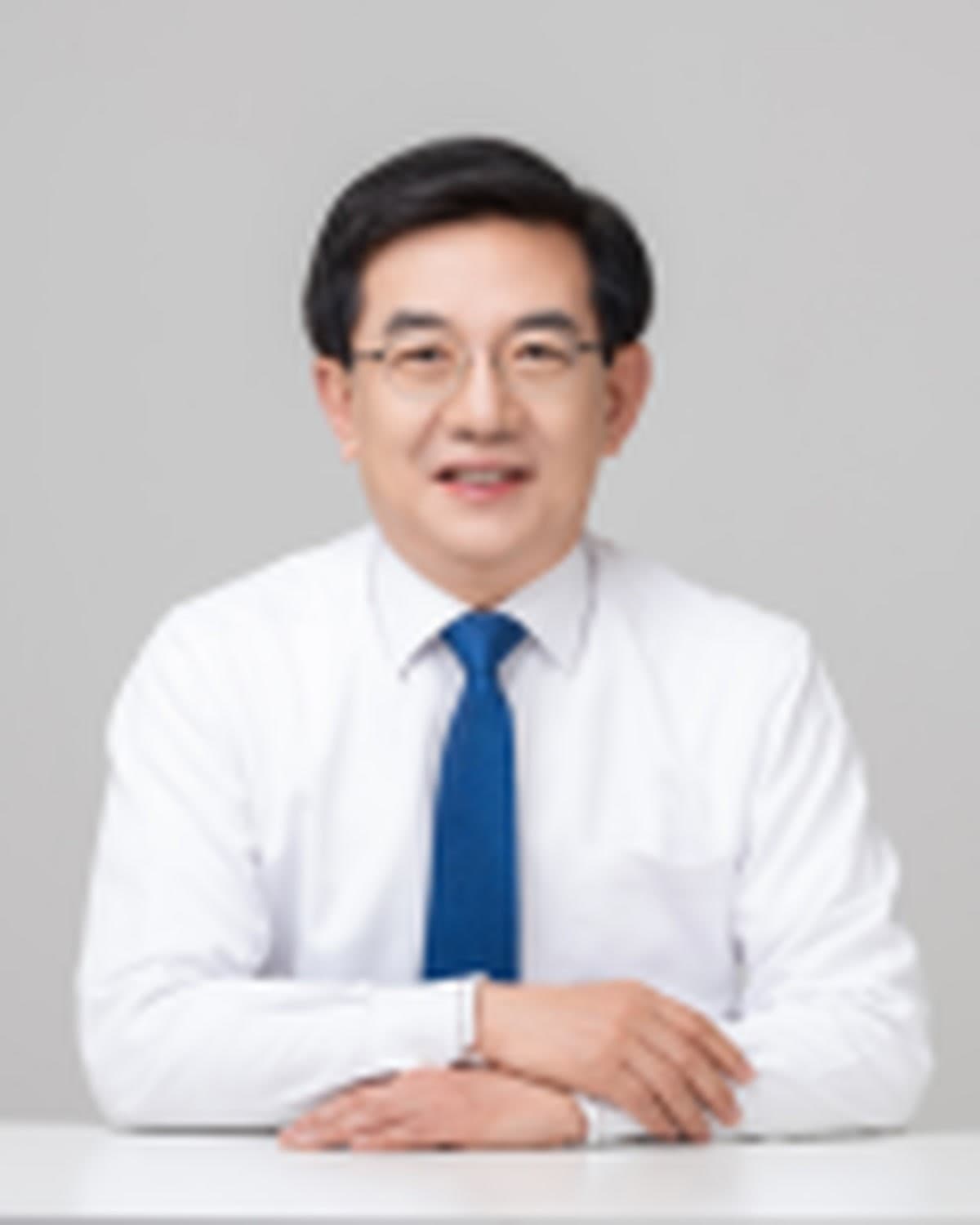 Jung Il-young