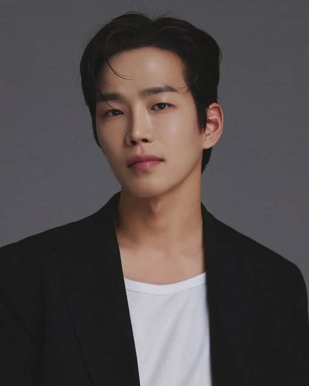 Go Yoon
