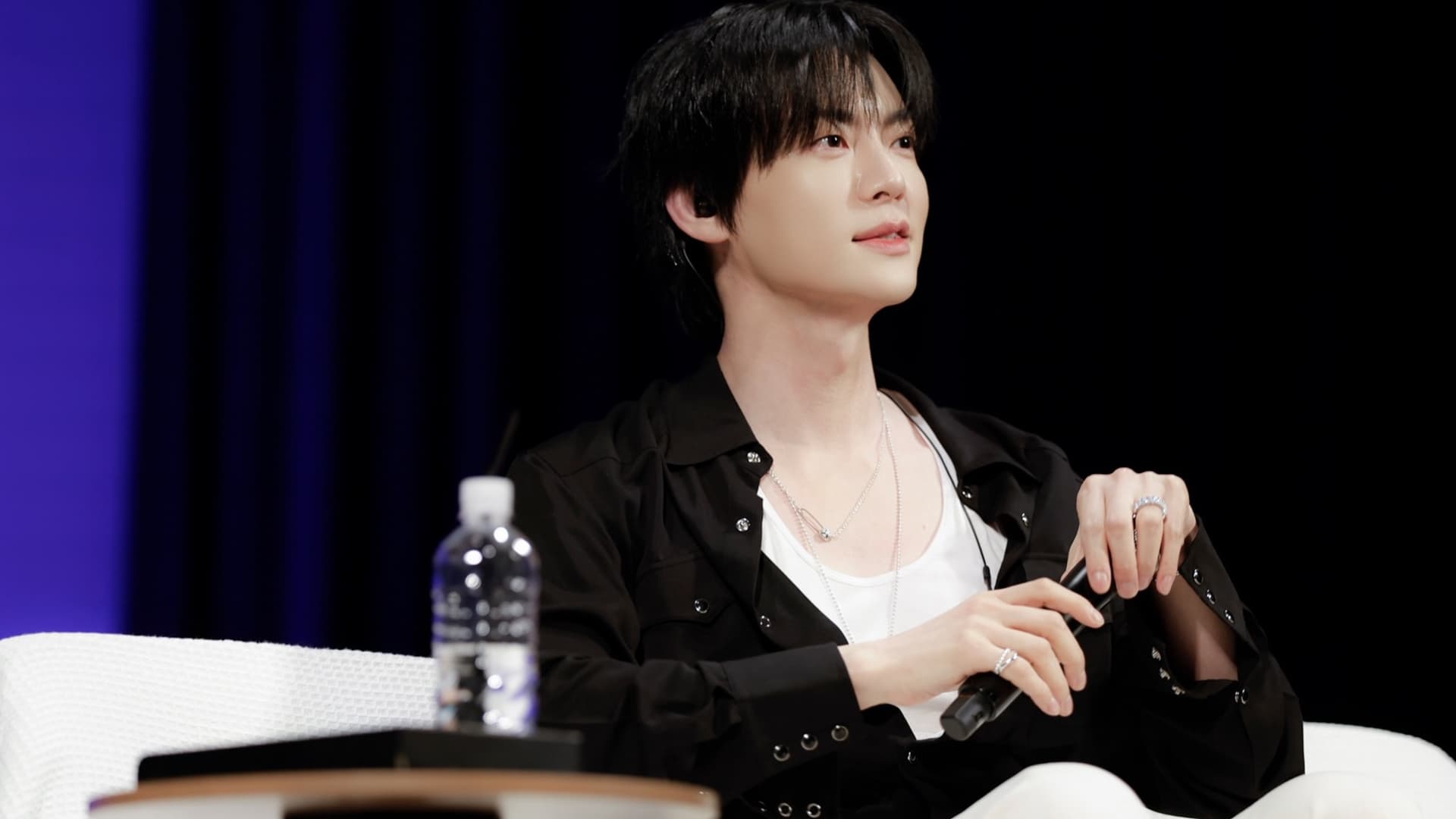 Fans Can't Stop Loving Ahn Jae-hyun After These Stories