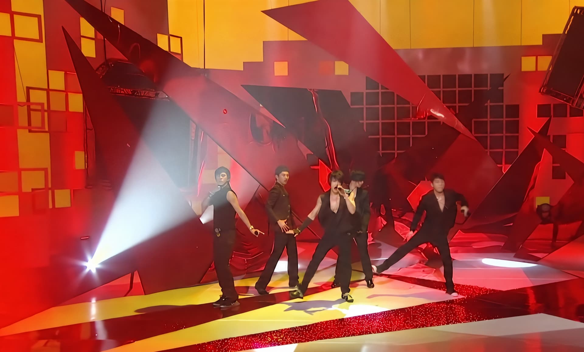 TVXQ MIROTIC Hits 100 Million YouTube Views