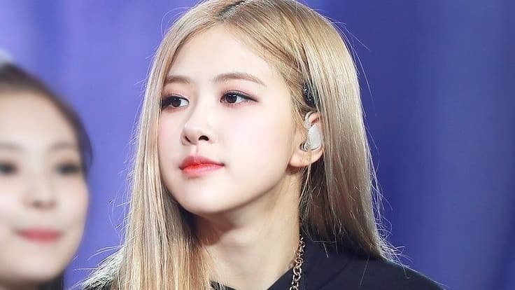 ROSÉ and Bruno Mars' 'APT.' Becomes First K-Pop No. 1 on Billboard Pop Airplay