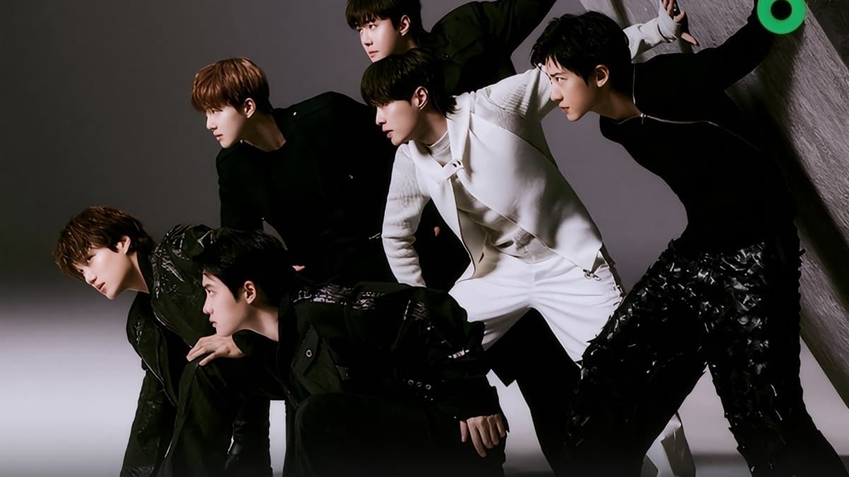 EXO's REVERXE: Eight Million-Sellers, a Fractured Lineup, and What the 265,934 First-Day Figure Really Means