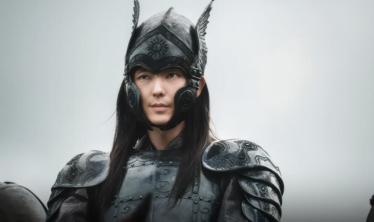 Lee Jun-ki Ends 3-Year Hiatus With Asia's Most Ambitious Co-Production