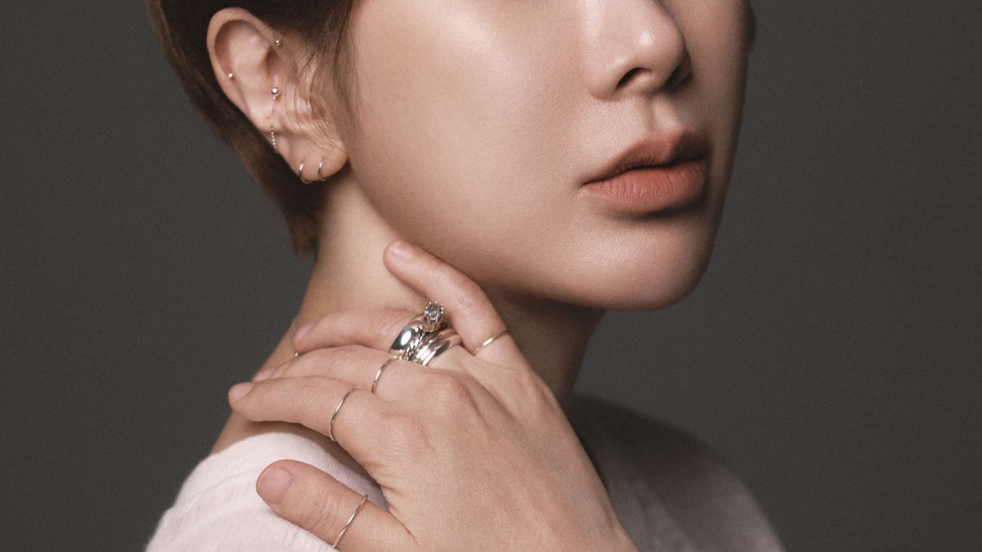 Fans Look Back As Seo In-young Plans Wedding