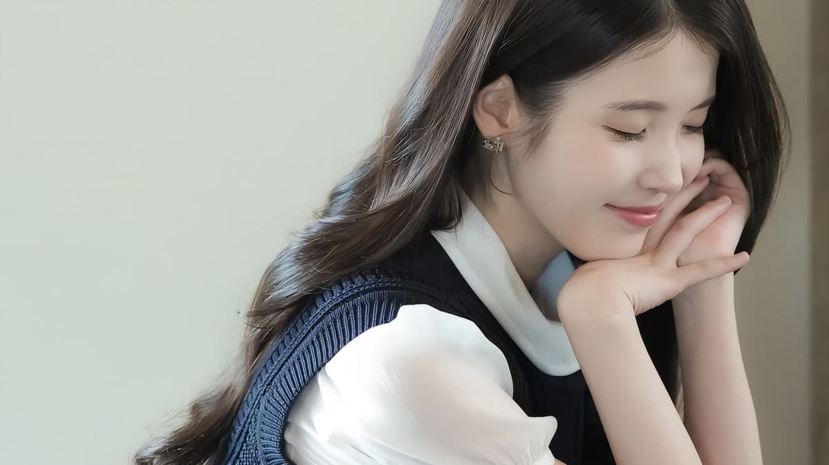 IU Collapses at the Royal Wedding in Perfect Crown Ep 7