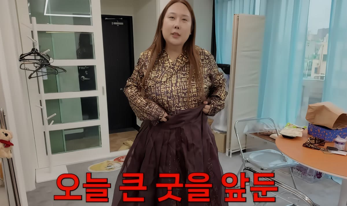 Poongja Lost 32kg and Fans Say She Looks Like an Idol