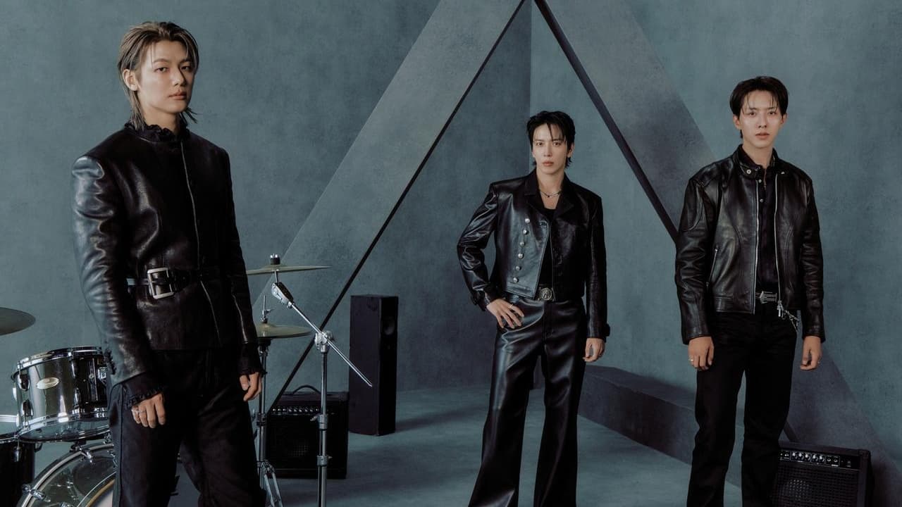 CNBlue's Jung Yong-hwa Turned a School Gym Into a Rock Concert for Underprivileged Kids — and It's Going Viral