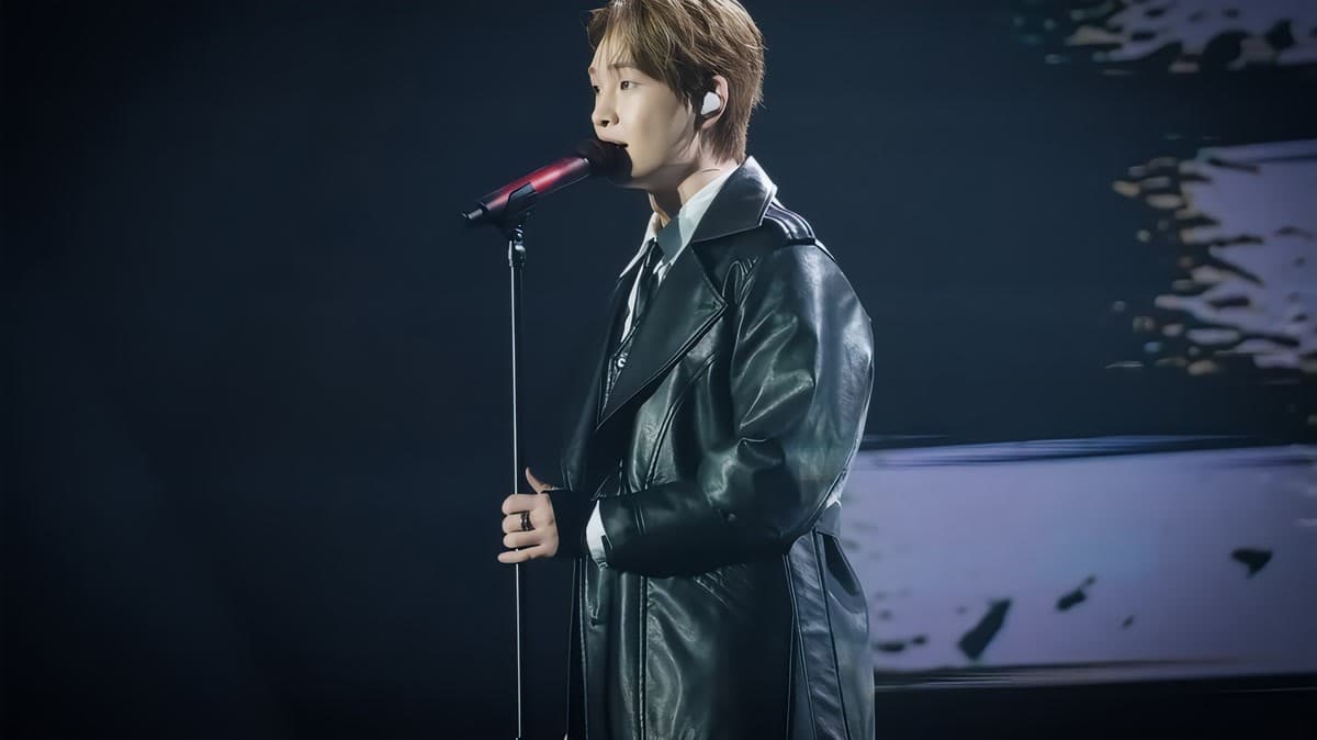 SHINee's Onew Turned City Commutes Into Fan Experiences