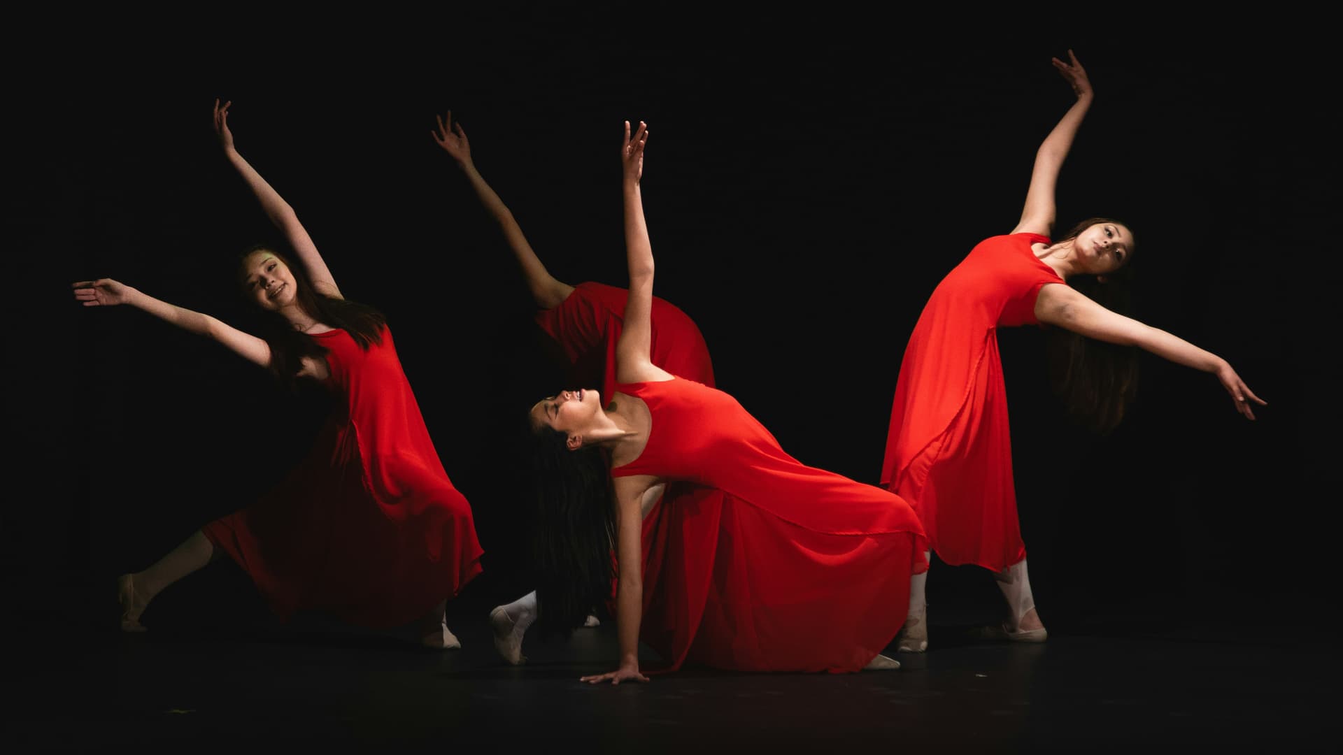 Kim So-young Turns Effort Into a Moving Stage Story